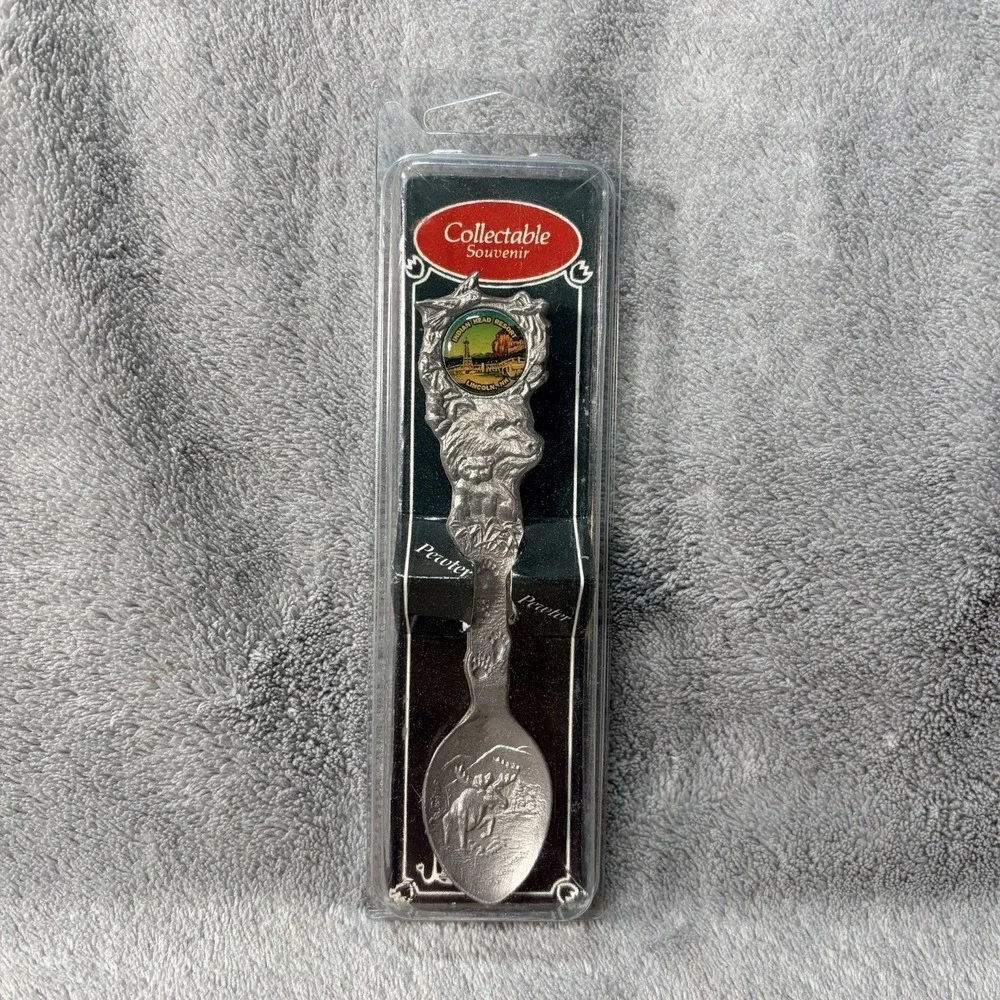 Pewter Indian Head Resort Lincoln, NH Souvenir Spoon, Bear Head Moose